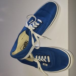 VANS LOW TOP SHOES